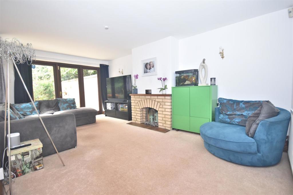 Sitting room.jpg