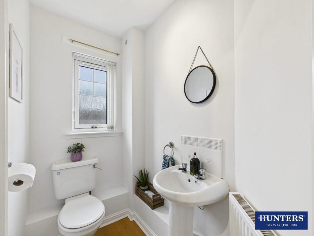 Cloakroom/WC