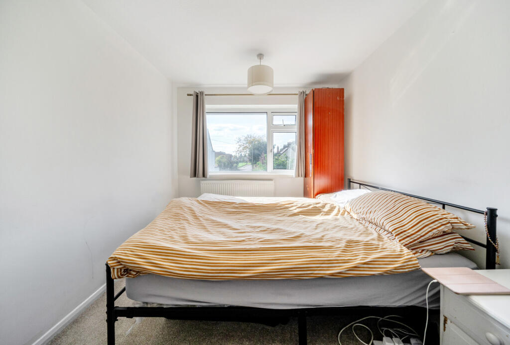 1359318-12-68dbee...