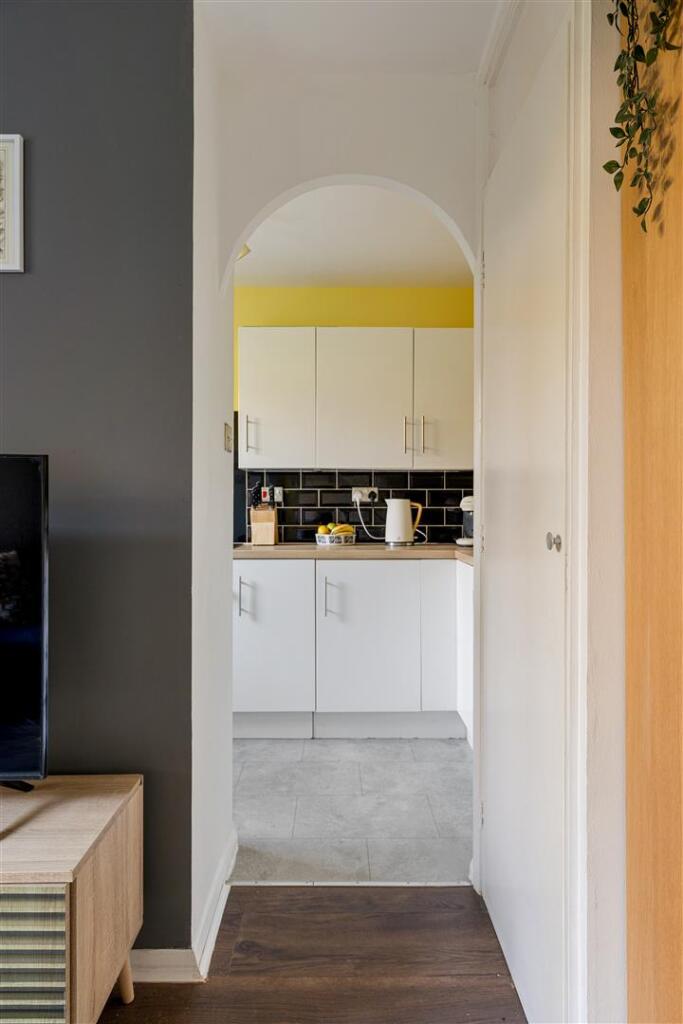 Green Pond Close, E17