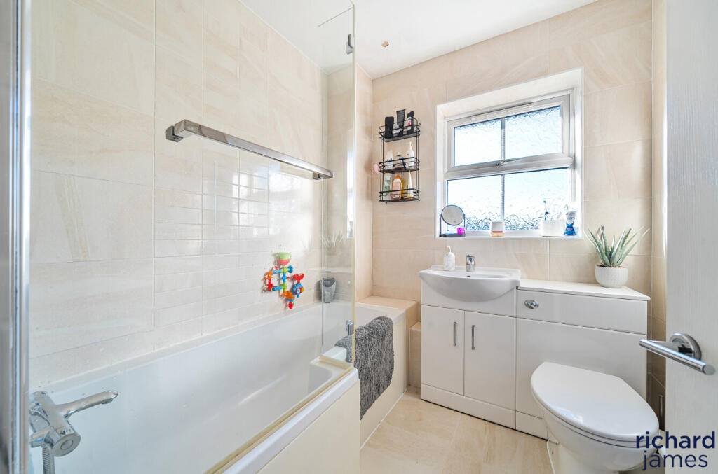 71da7c2b1ccd48b482e7cf2d1d862a80