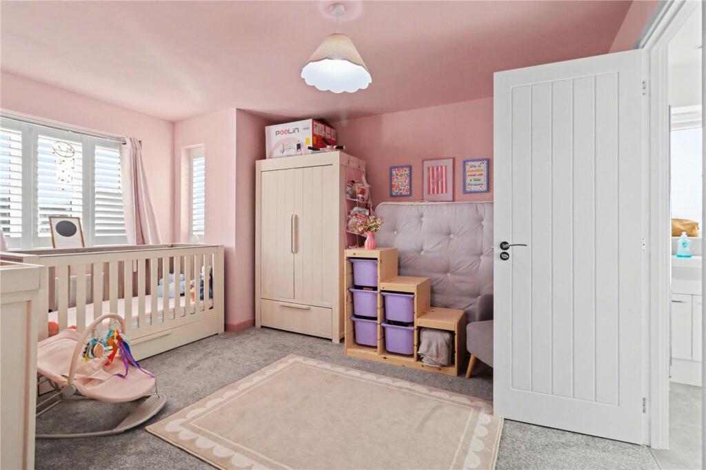 Goxhill Mews, Burgess Hill, RH15