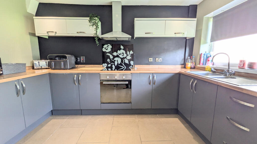 PXL_20250905_095138131.MP~2