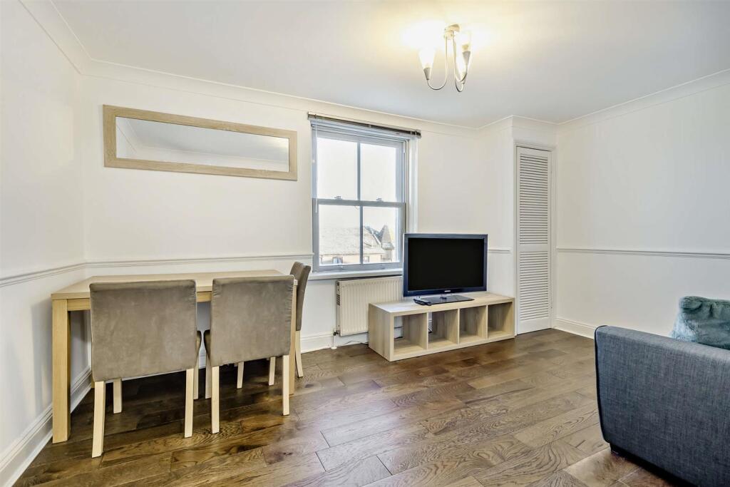 8674417-interior01-800.jpg