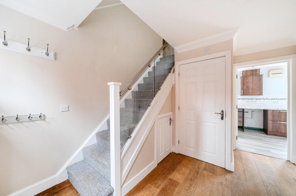 1387639-18-6936ca...