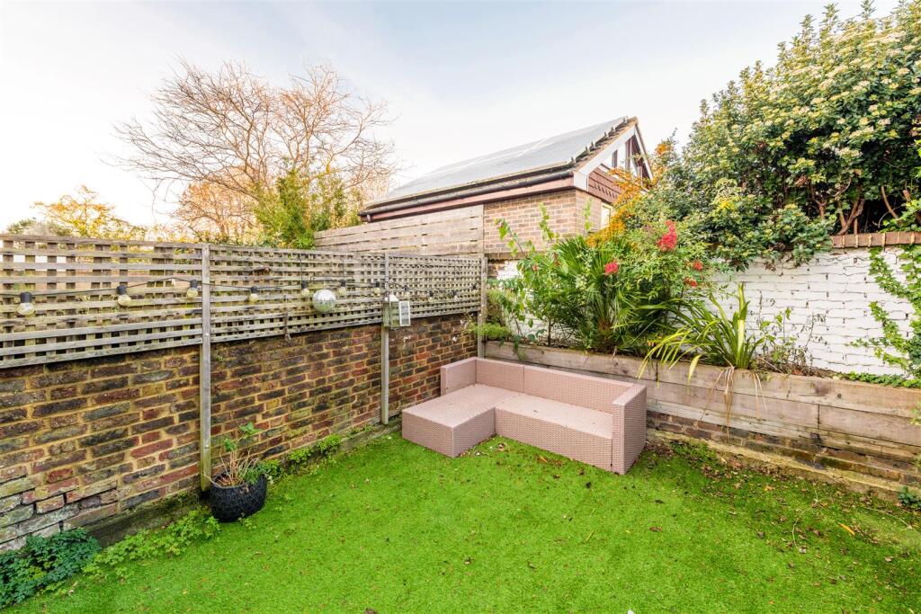 67 Ashford Road-34.jpg