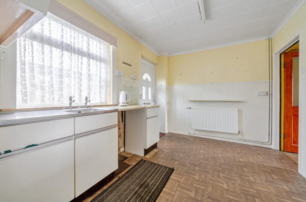 1315074-2-685a609...