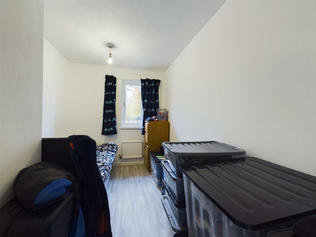 CAM03975G0-PR0048-STILL006.jpg