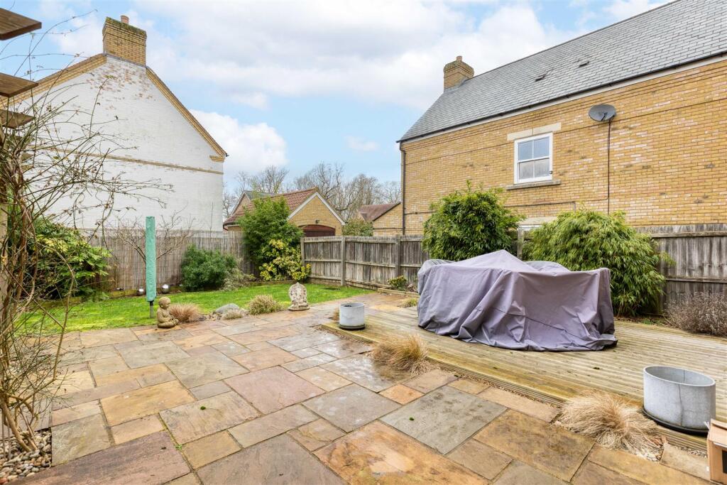 Secluded west facing garden