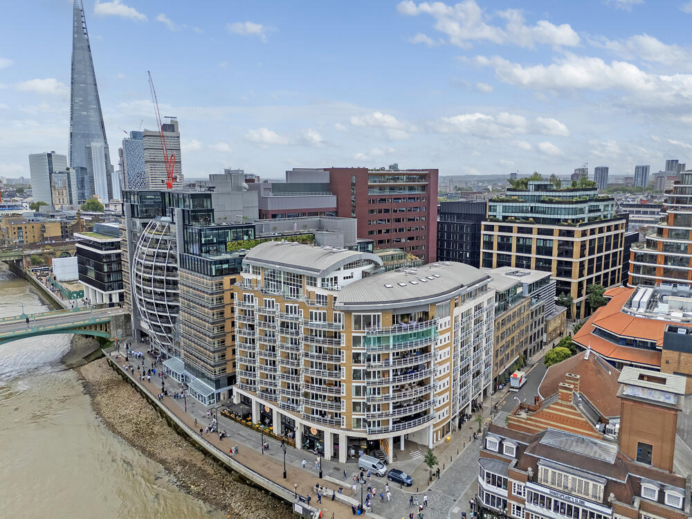 24 New Globe Walk, London