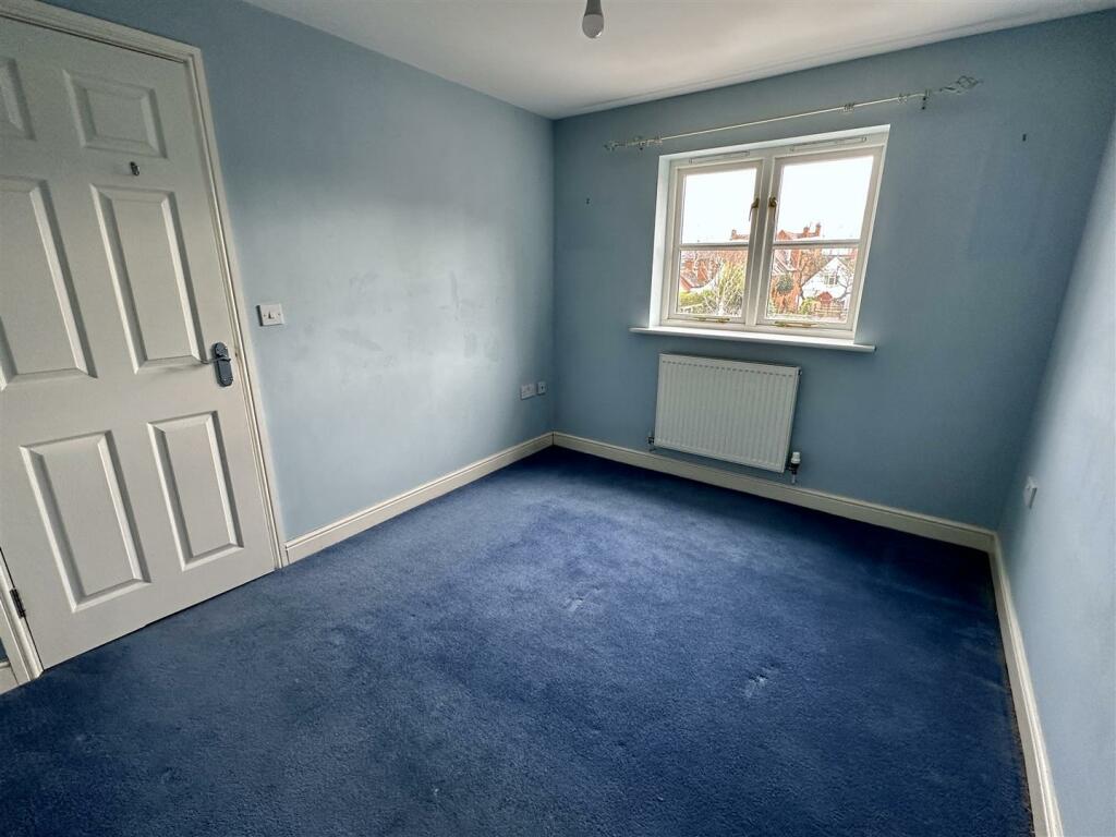 bed 2 (1st floor)