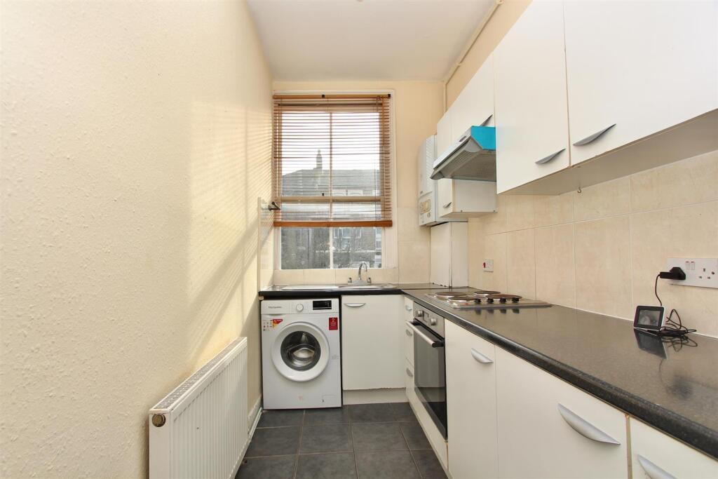 Brooke Road, E5