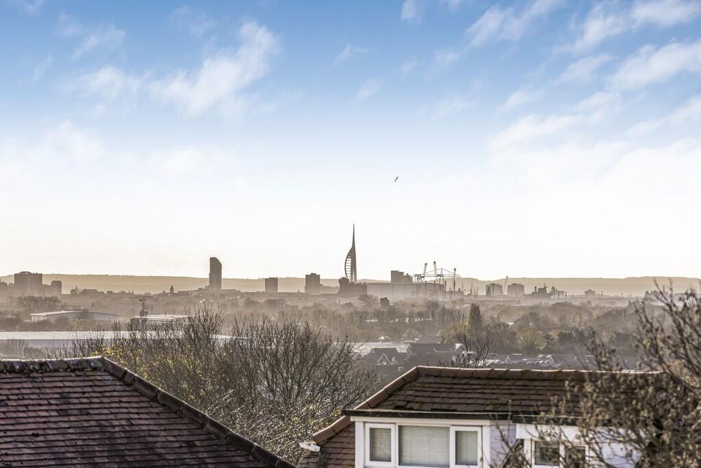 13 Grant Road, Fa...