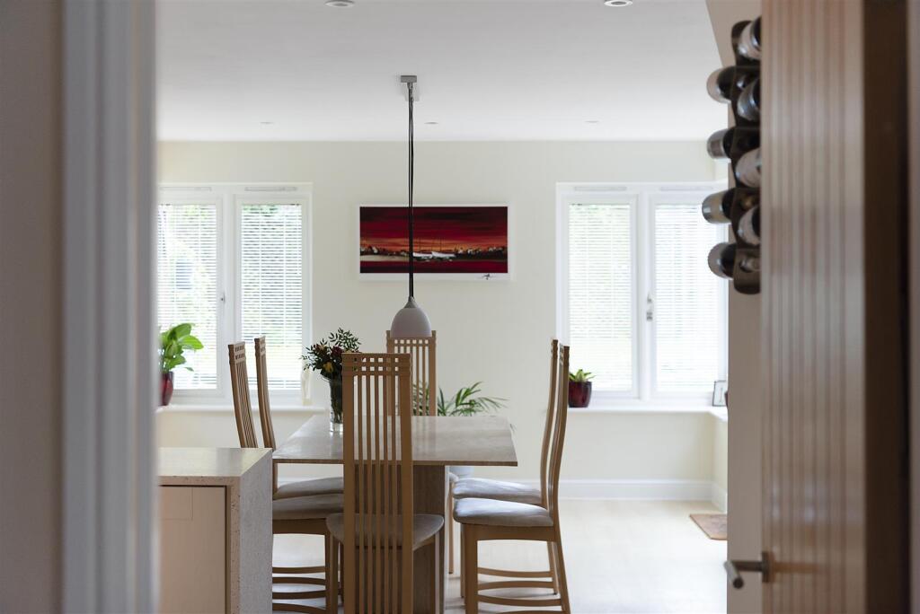 3 Haven Close ph36.jpg