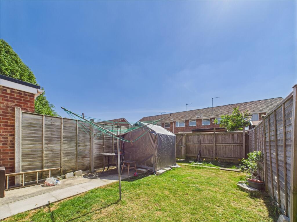 CAM01740G0-PR0384-STILL015