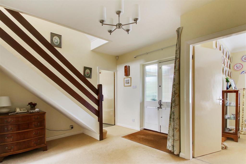 Entrance Hall.jpg