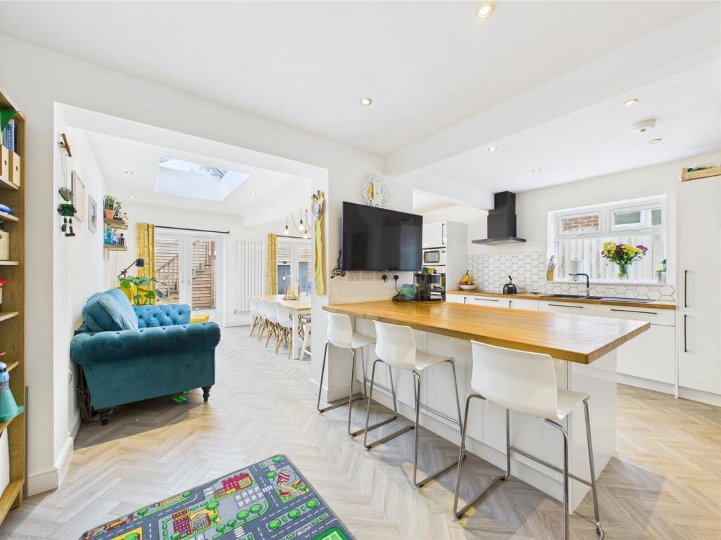 Open Plan Living/Dining/Kitchen