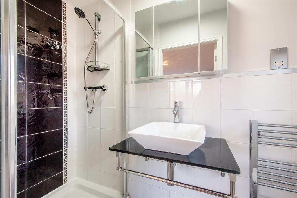 Ensuite