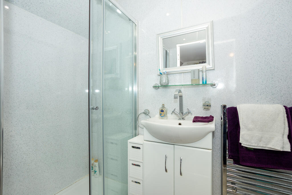 Ensuite Shower Room