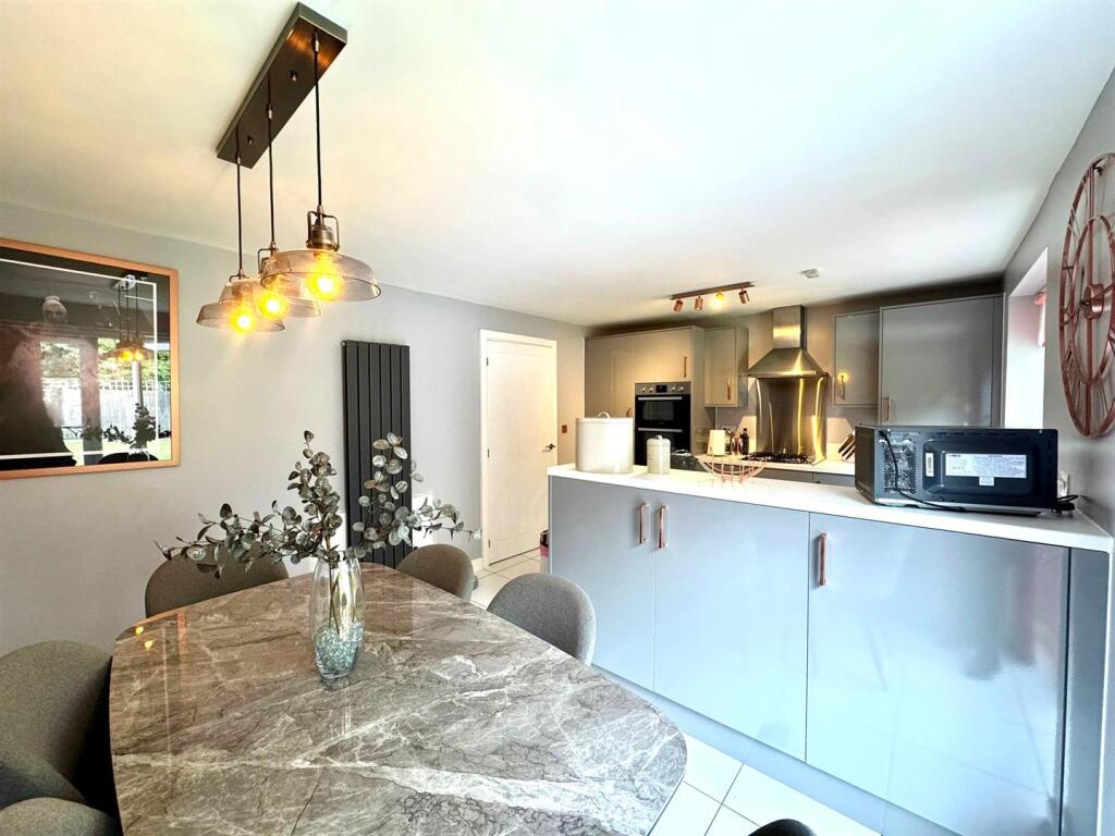 Kitchen Diner