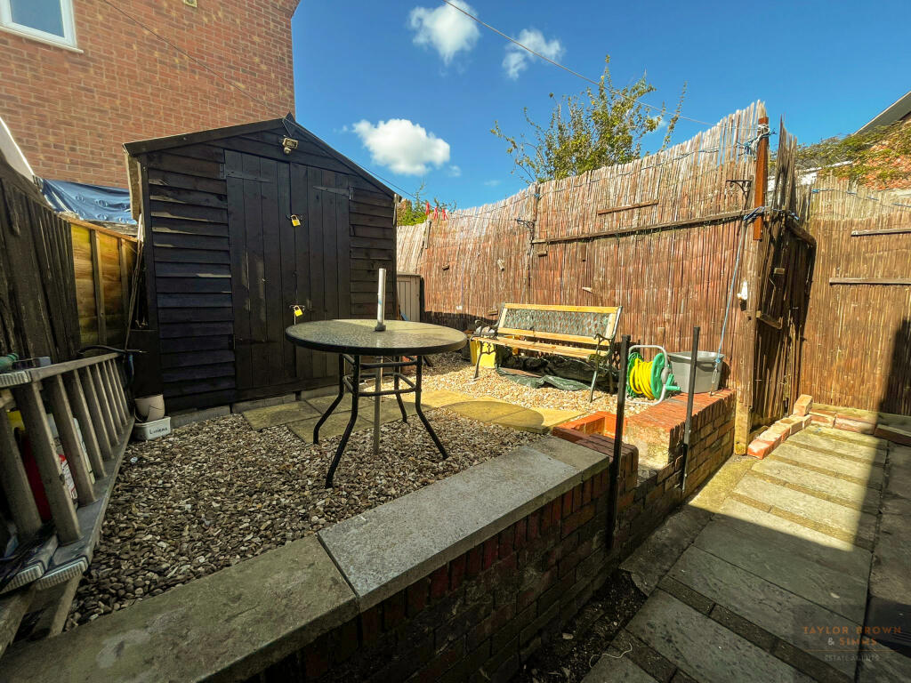 Side garden patio area