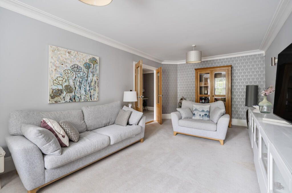 1365747-18-68ecc0...