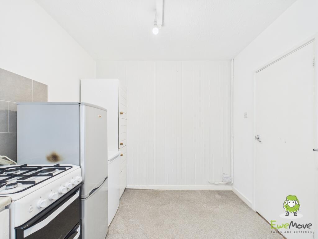 Ewemove Basingstoke Devonshire Place Kitchen
