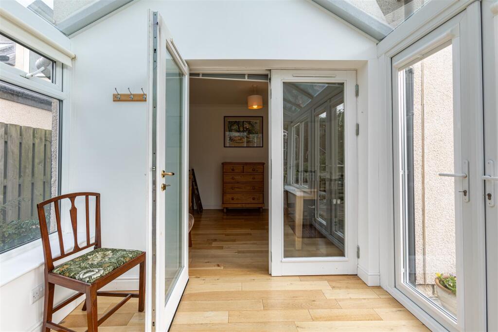 2 Waverley Gardens Darnick 20.JPG