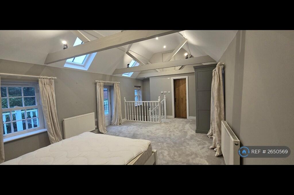 Master Bedroom - First Floor