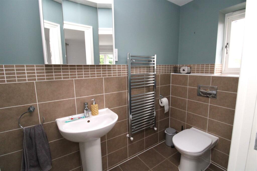 En-suite 1