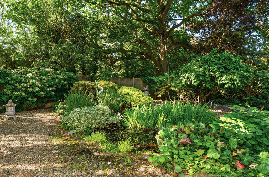 1298676-3-683039a...