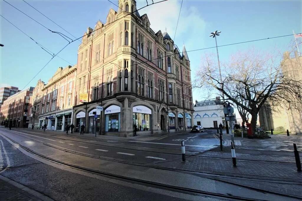 Gladstone_Building