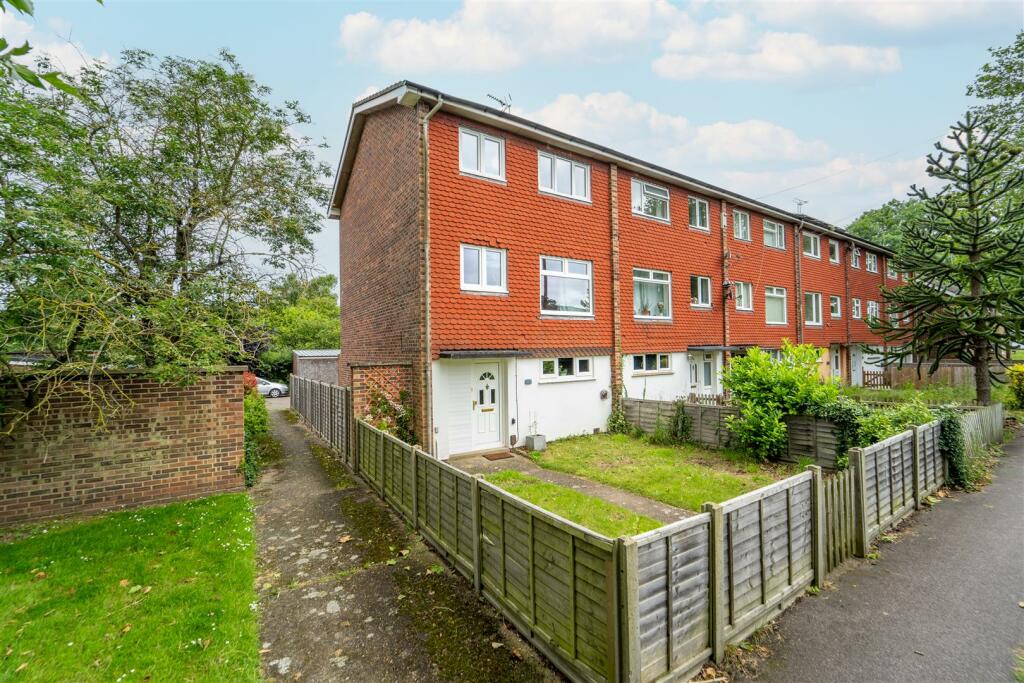 223 New Cheveley Rd, Newmarket-2.jpg