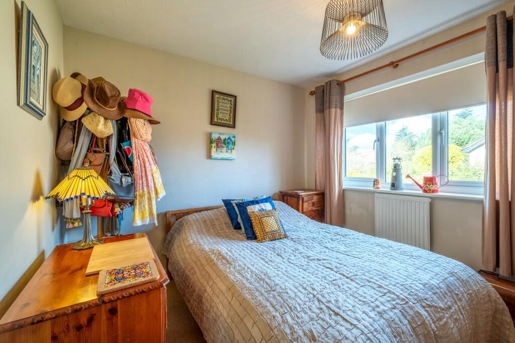 17 Clarke Close-3...