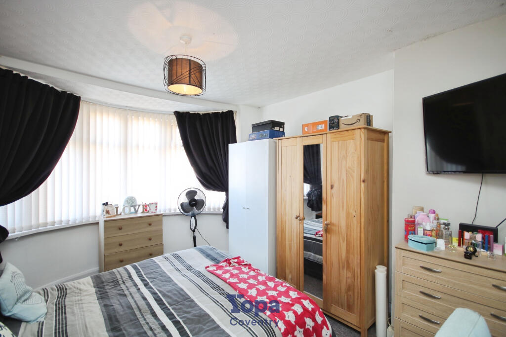 28c05883-Master 20Bedroom.JPG