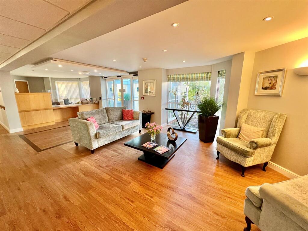 Communal Reception Area