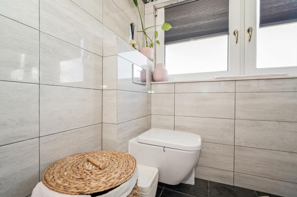 Bathroom upstairs