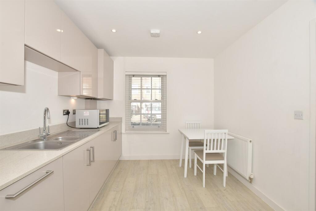 Kitchen/ Diner