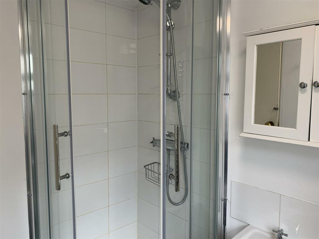 Shower 18 Richmond.jpeg