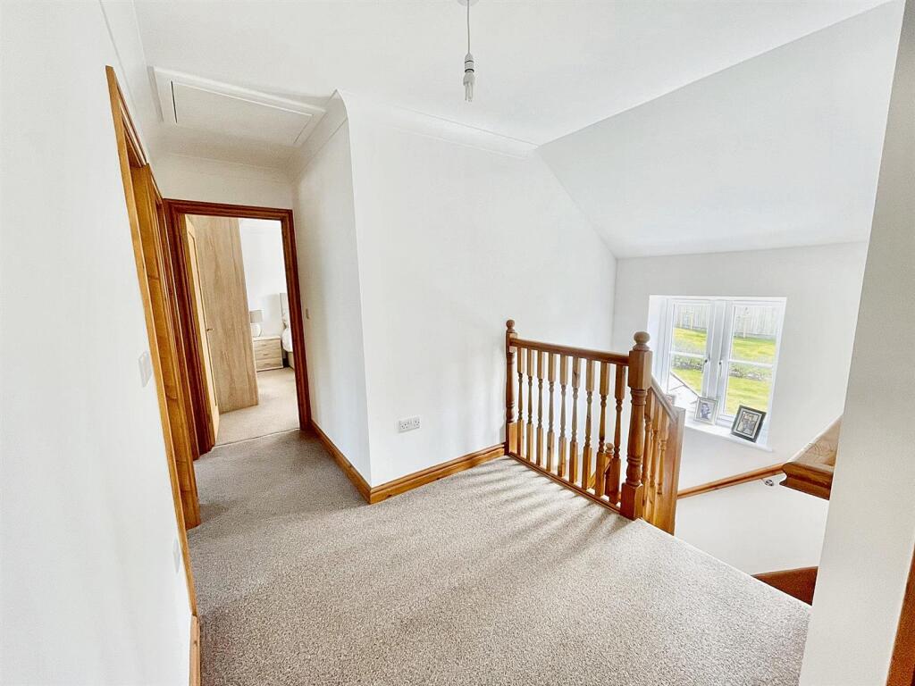 WhatsApp Image 2024-08-29 at 16.12.29 (1).jpg