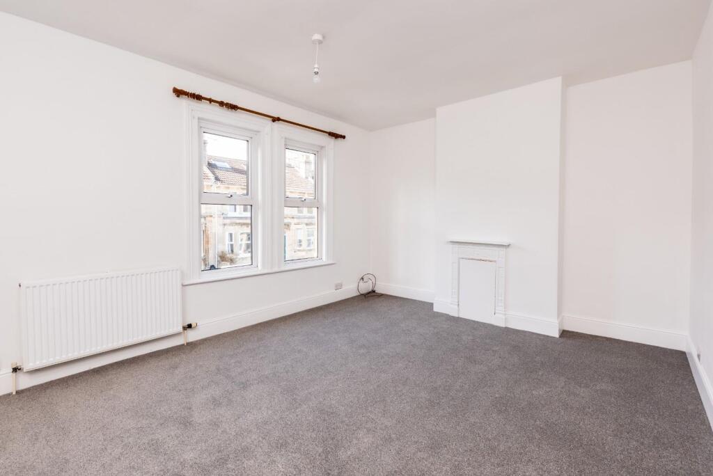 15 Ringwood Road, Ba