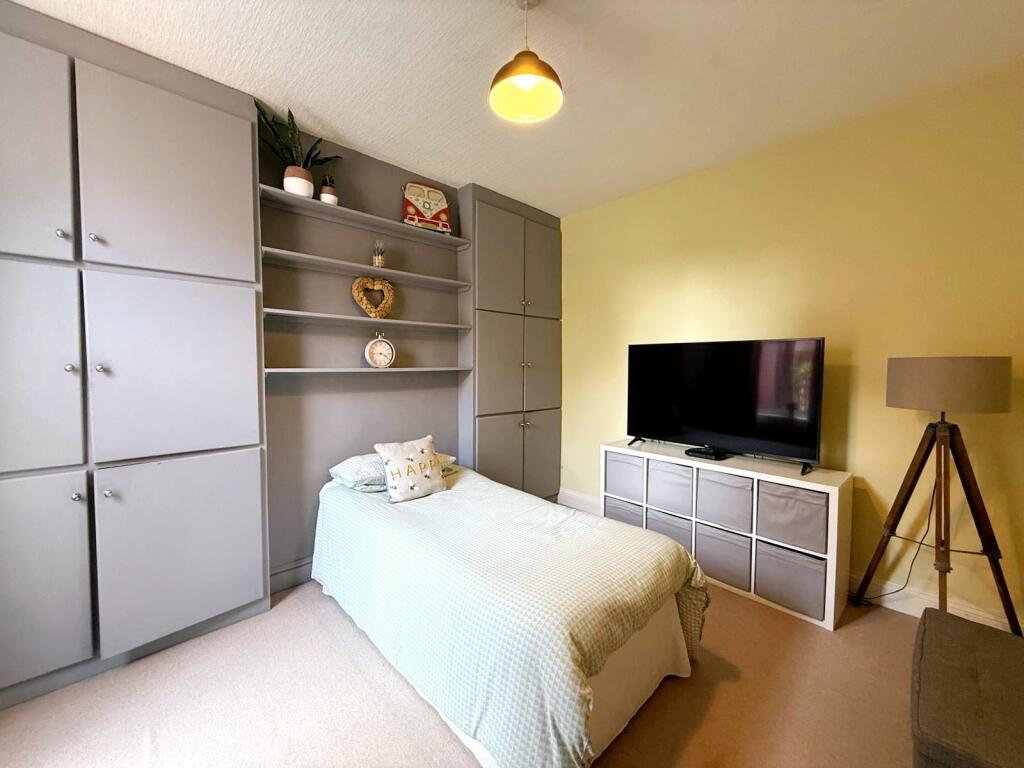 e0661d69-33ee-432c-aeff-87ed5f40f6d8