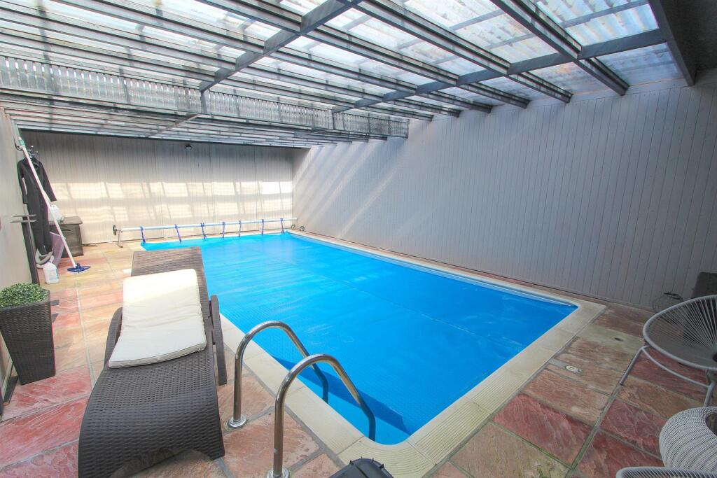 pool.jpg
