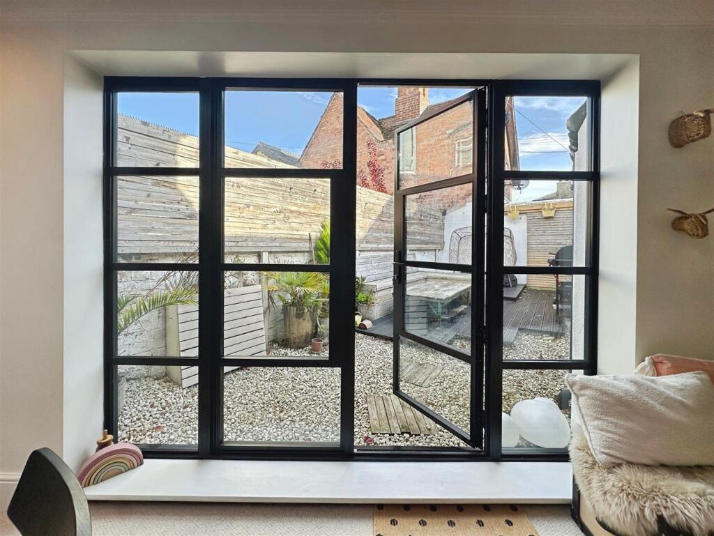 dab5739e--45AC-86F1-A12AC8F42863-43241-00000C3CA8E