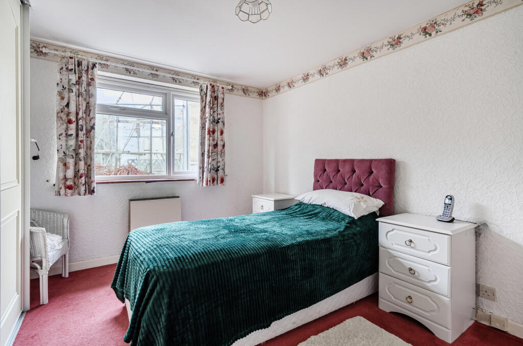 1395236-9-694a759...