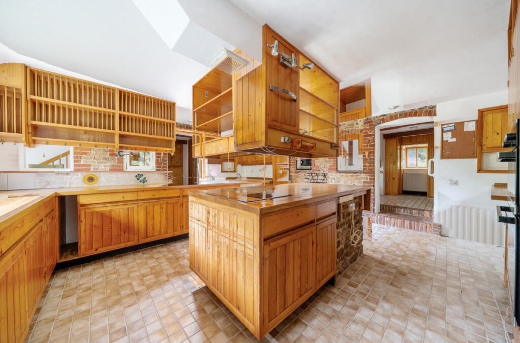 1295112-44-682641...