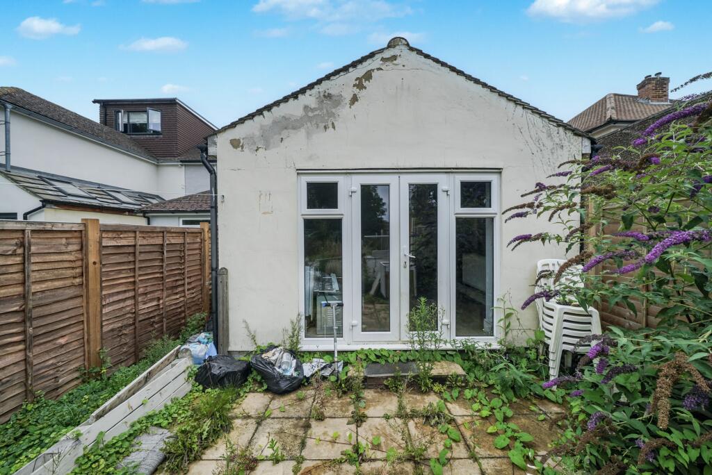 26 Wolf Lane, Windsor, SL4 4HY