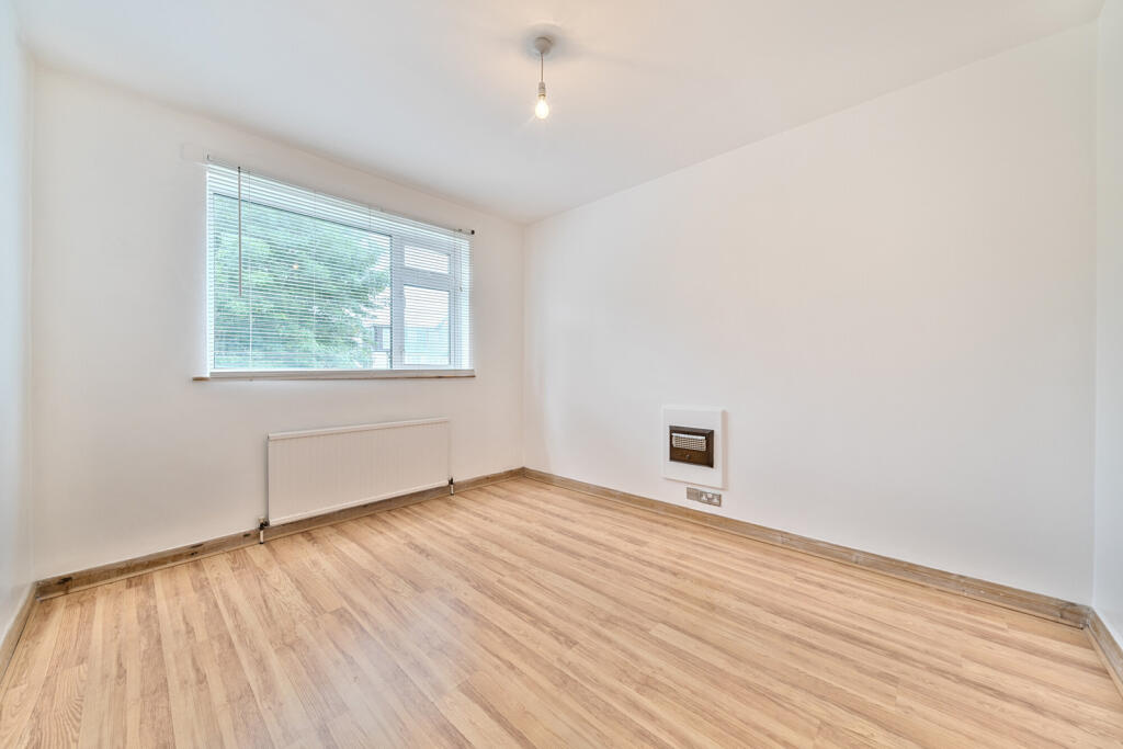 1298582-12-682f08...