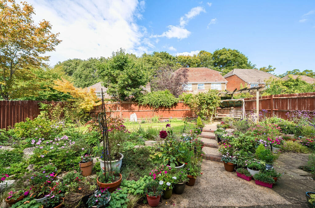 1356608-44-68d696...