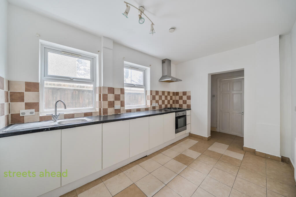 5ff6f9d5-e6d2-4f5...